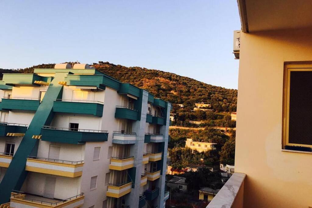 Ari'S Apartment Vlorë Esterno foto